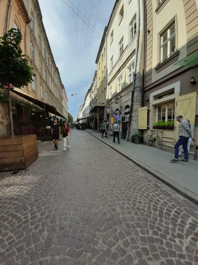 Apartment In Serbska Lviv Exterior foto